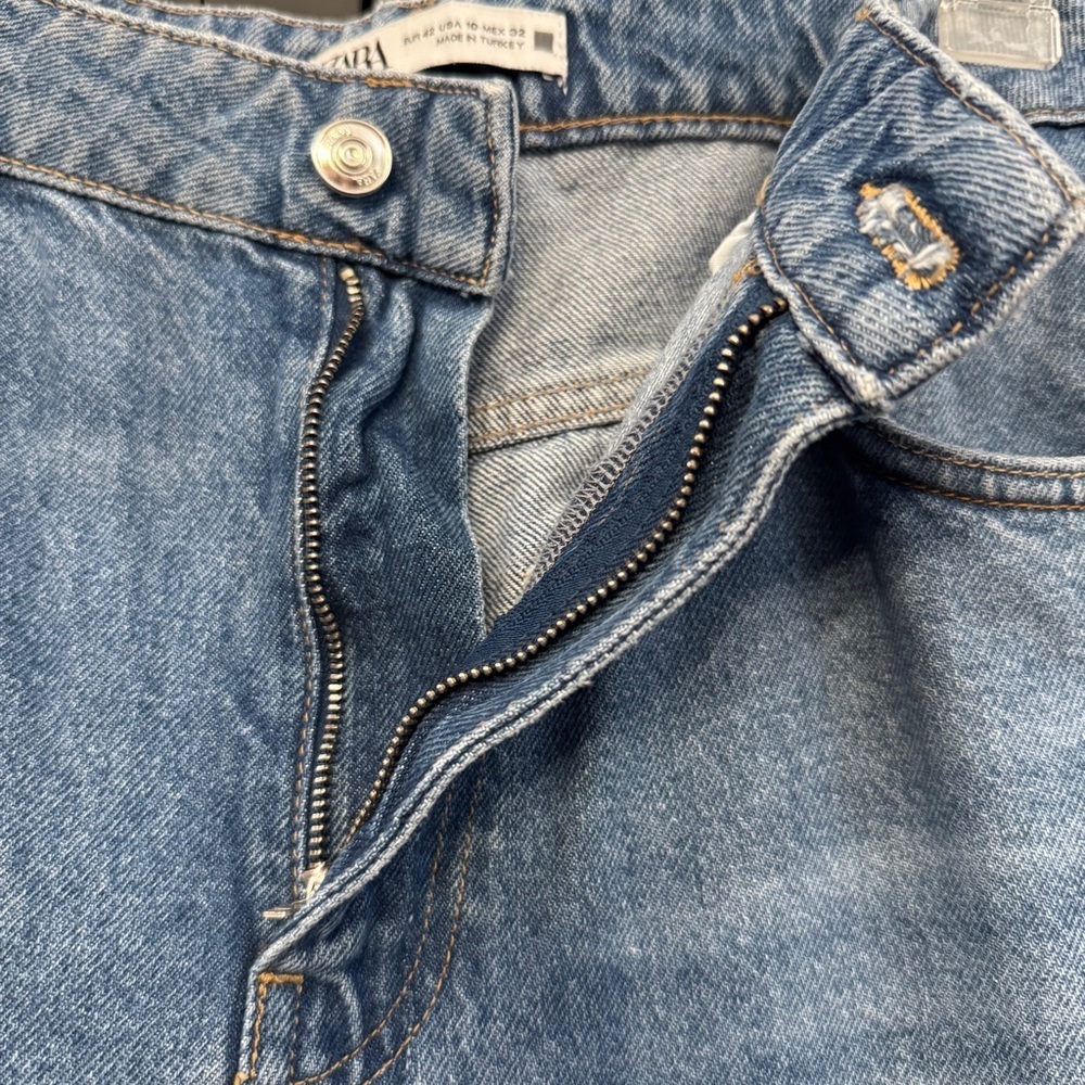 Zara High Rise Straight Leg Jeans Women’s Size 10 Blue Raw Hem 34x29 - Picture 5 of 7